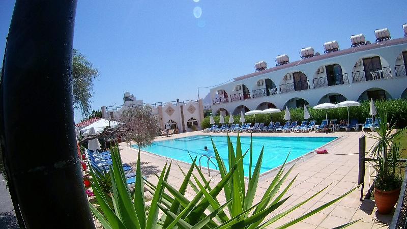 Bare Hill Holiday Village Elea Экстерьер фото