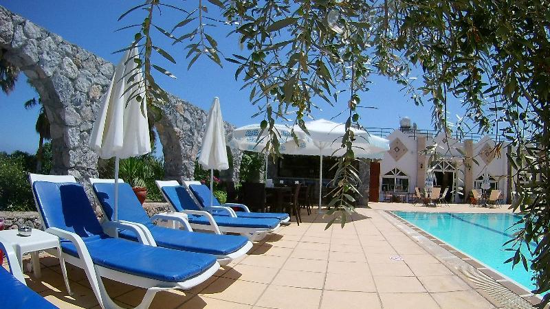 Bare Hill Holiday Village Elea Экстерьер фото