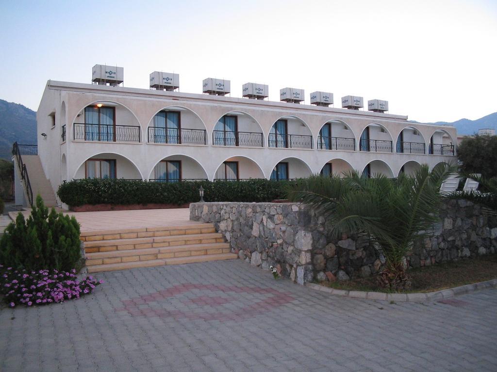 Bare Hill Holiday Village Elea Экстерьер фото