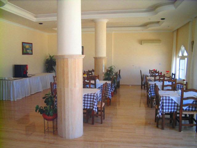 Bare Hill Holiday Village Elea Ресторан фото